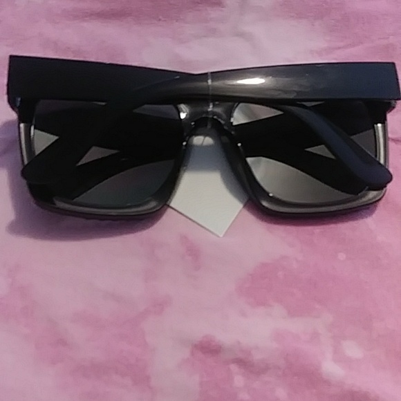 SimplyVita Old Hollywood Collection - Picture 3 of 3